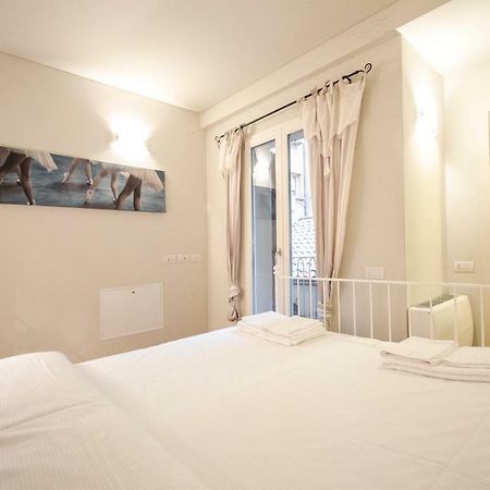 Azeglio Apartment, A Due Passi Da Piazza Maggiore Bologna Luaran gambar