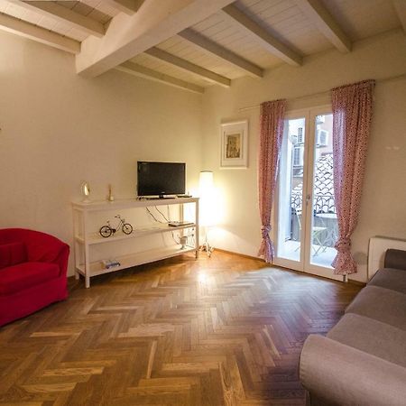 Azeglio Apartment, A Due Passi Da Piazza Maggiore Bologna Luaran gambar