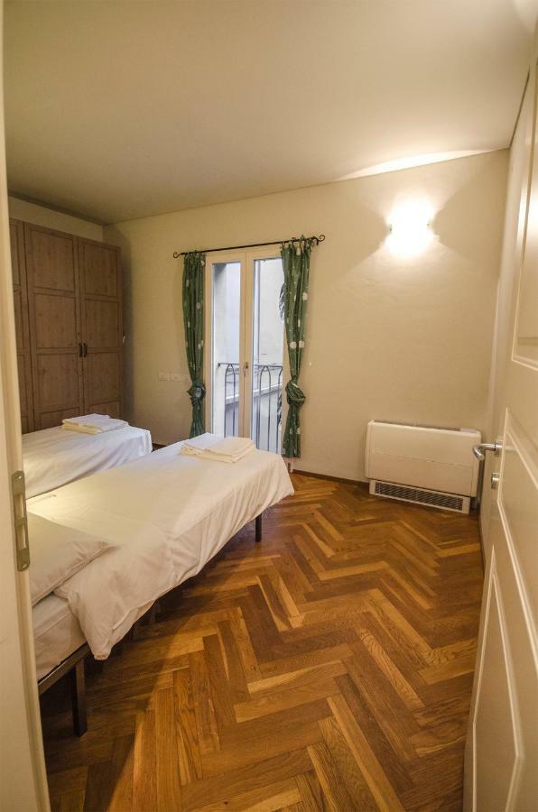 Azeglio Apartment, A Due Passi Da Piazza Maggiore Bologna Luaran gambar