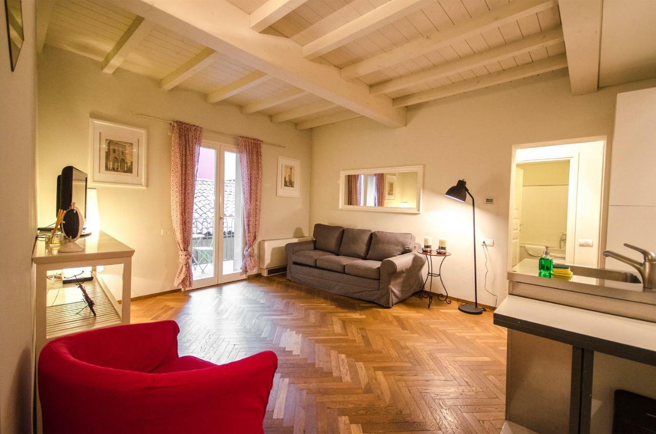 Azeglio Apartment, A Due Passi Da Piazza Maggiore Bologna Luaran gambar