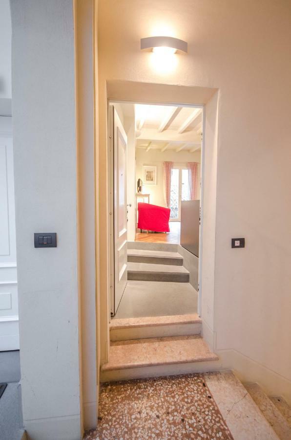 Azeglio Apartment, A Due Passi Da Piazza Maggiore Bologna Luaran gambar