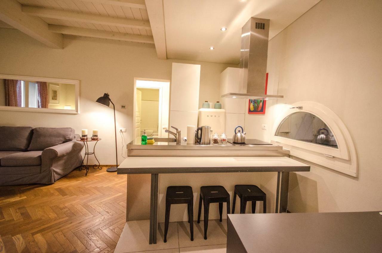 Azeglio Apartment, A Due Passi Da Piazza Maggiore Bologna Luaran gambar